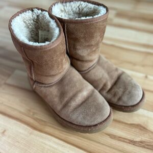 UGG Classic Brown Boots with Shearling